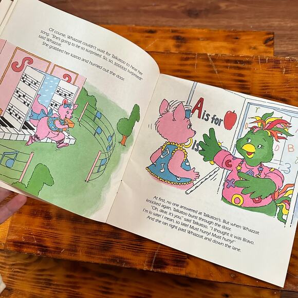 Vintage 1987 Zoobilee Zoo Best Friends Paperback Book - Picture 3 of 8